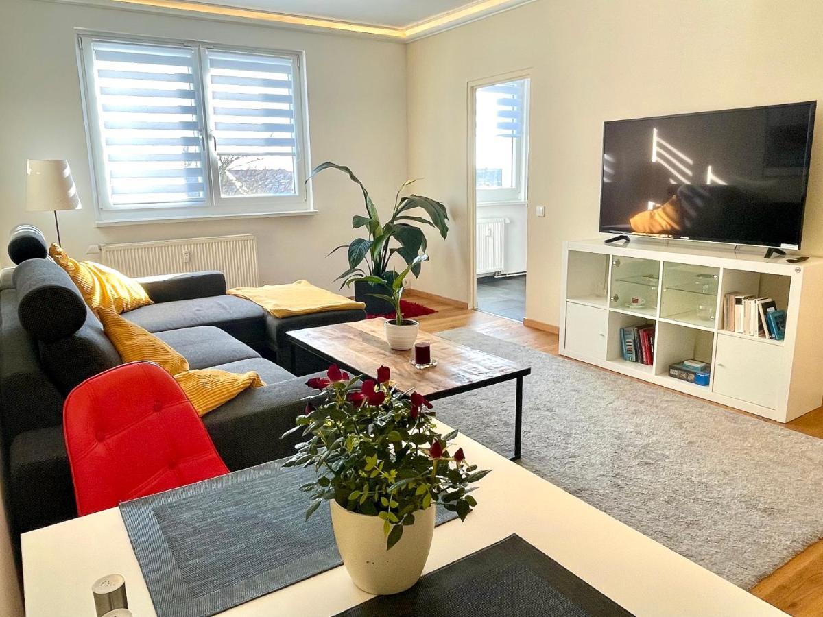 Zentrumsnahe Leipzig-Apartments, Nahe Ufz Und Bmw Inkl Parkplatz Und Fahrraeder Esterno foto